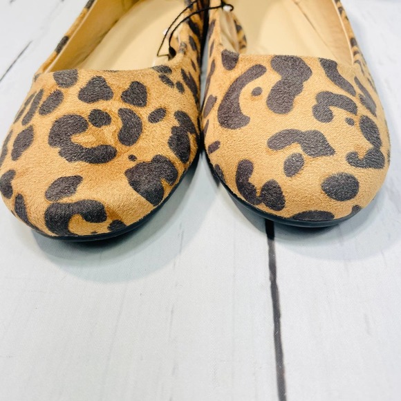 NWT Tan and Black Leopard Ballet Flats - Size 6 - Picture 3 of 10